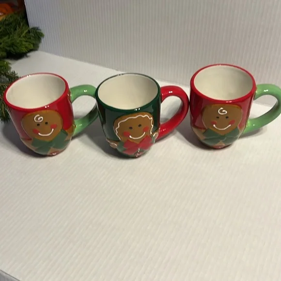 3 gingerbread men coffee mugs 2 red one green - Picture 2 of 3